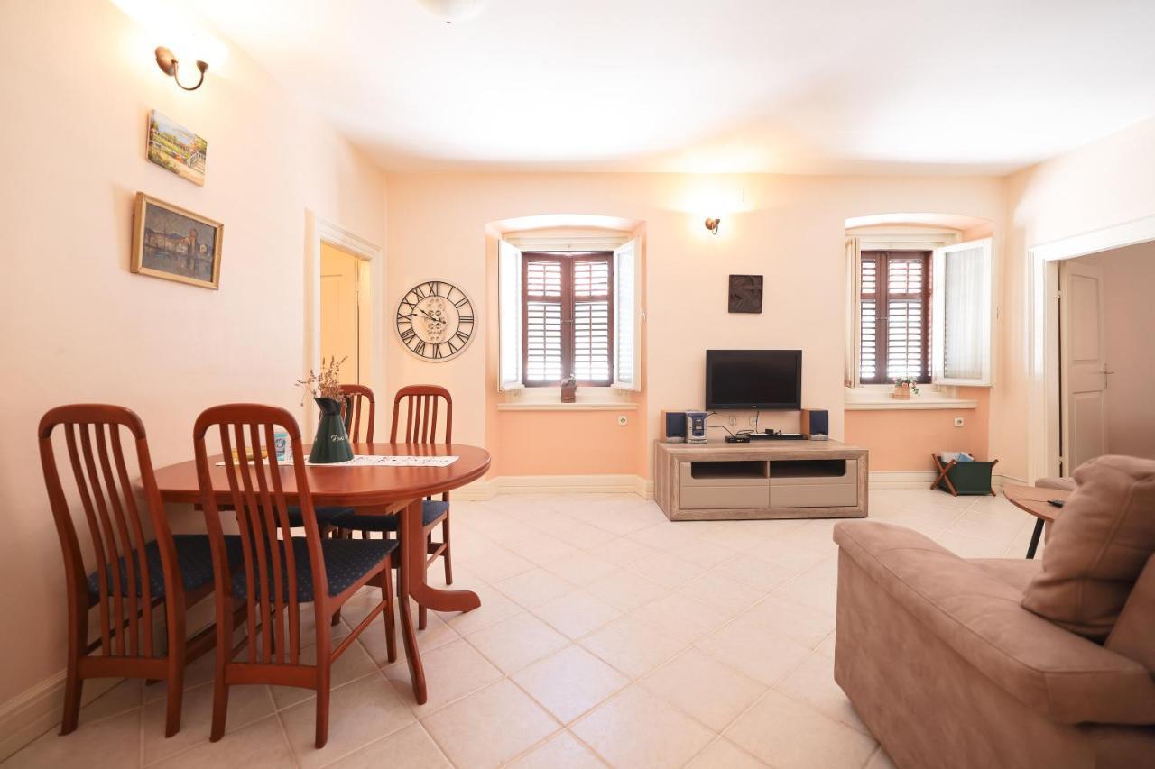 Two Bedroom Apartment In City Center Igor Zadar Exterior foto